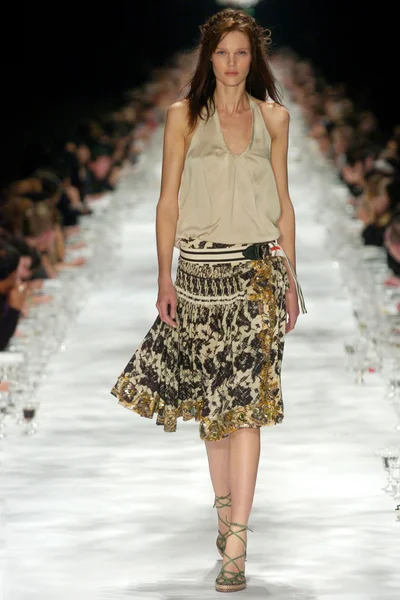 Look 64